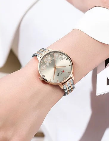 C-9068L Curren sky blue Dial & Silver/Gold Stainless Steel Chain Analog Quartz Women's Watch.