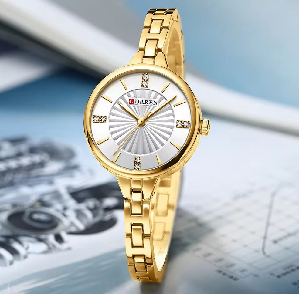 C-9097L Curren WHITE Dial GOLDEN Stainless Steel Chain Analog Quartz Women's fashion Watch.