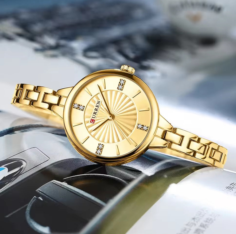 C-9097L Curren GOLDEN Dial GOLDEN Stainless Steel Chain Analog Quartz Women's fashion Watch.