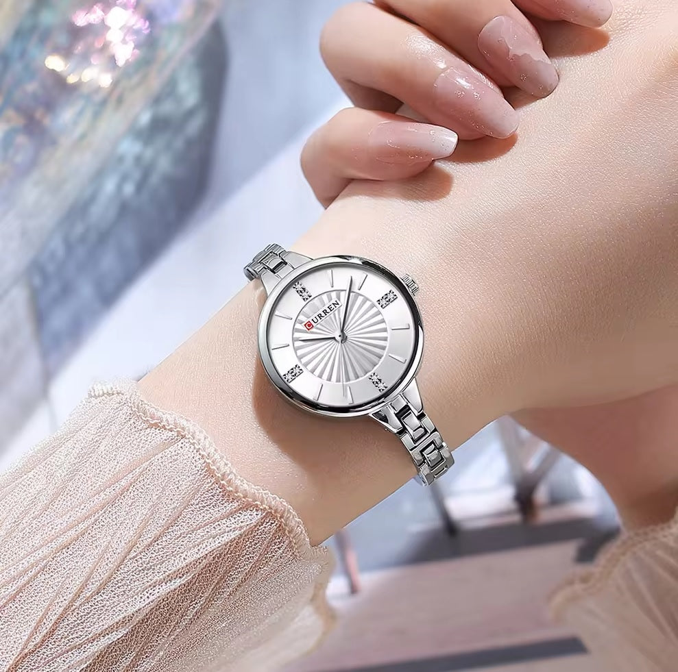 C-9097L Curren SILVER Dial SILVER Stainless Steel Chain Analog Quartz Women's fashion Watch.